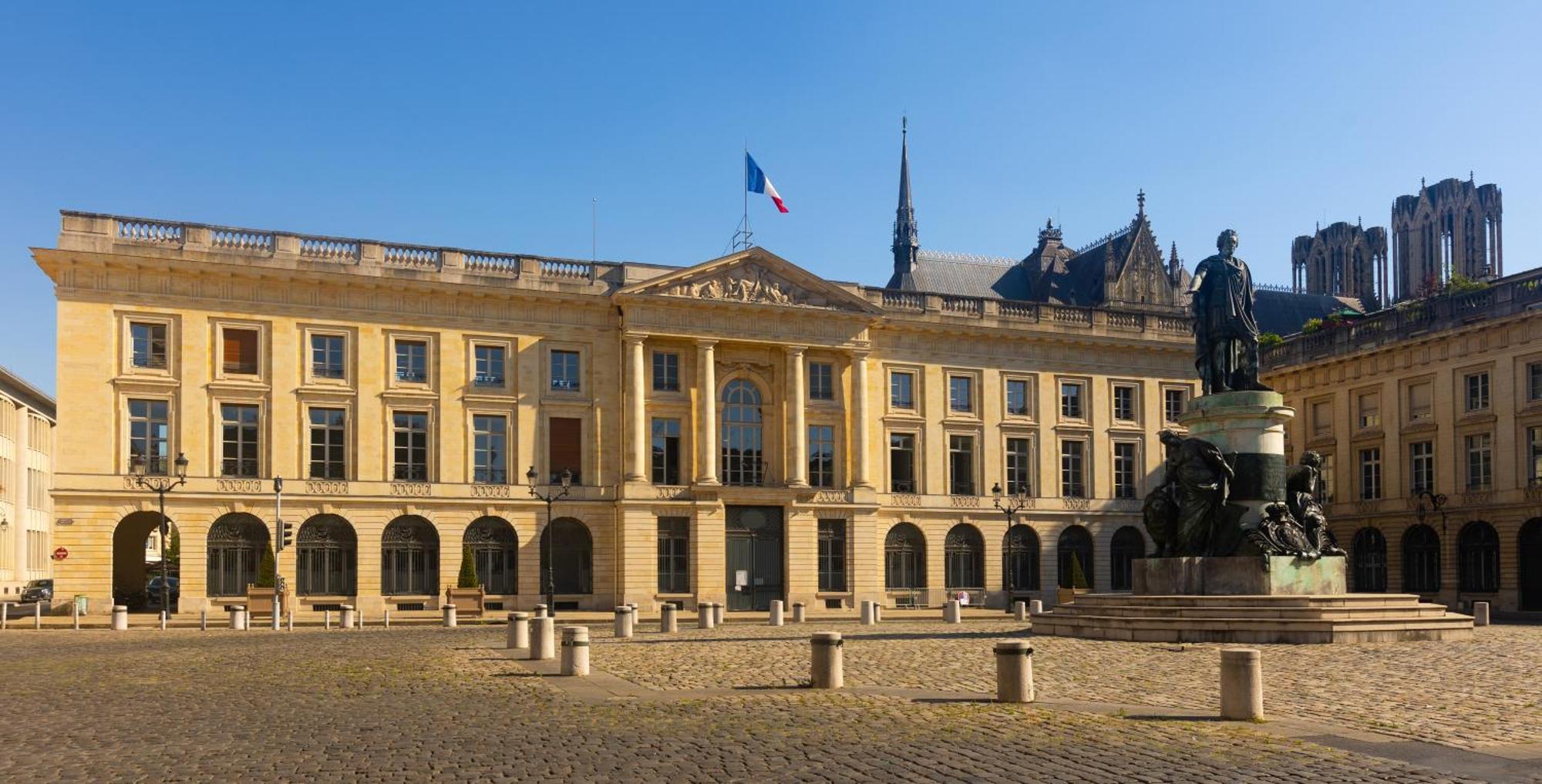 La Suite - Paisible Et A Deux Pas De La Gare ランス エクステリア 写真